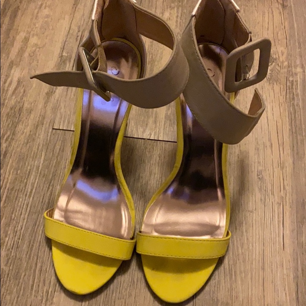 Qupid sandal heels
